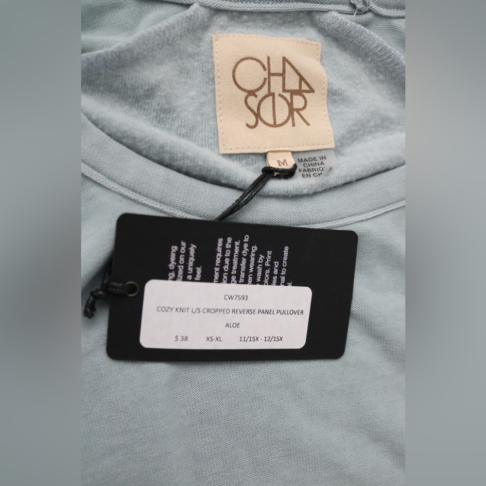 NWT- Chaser- Cozy Knit L/S Cropped Reverse Panel Pullover - Size Medium - Picture 3 of 4